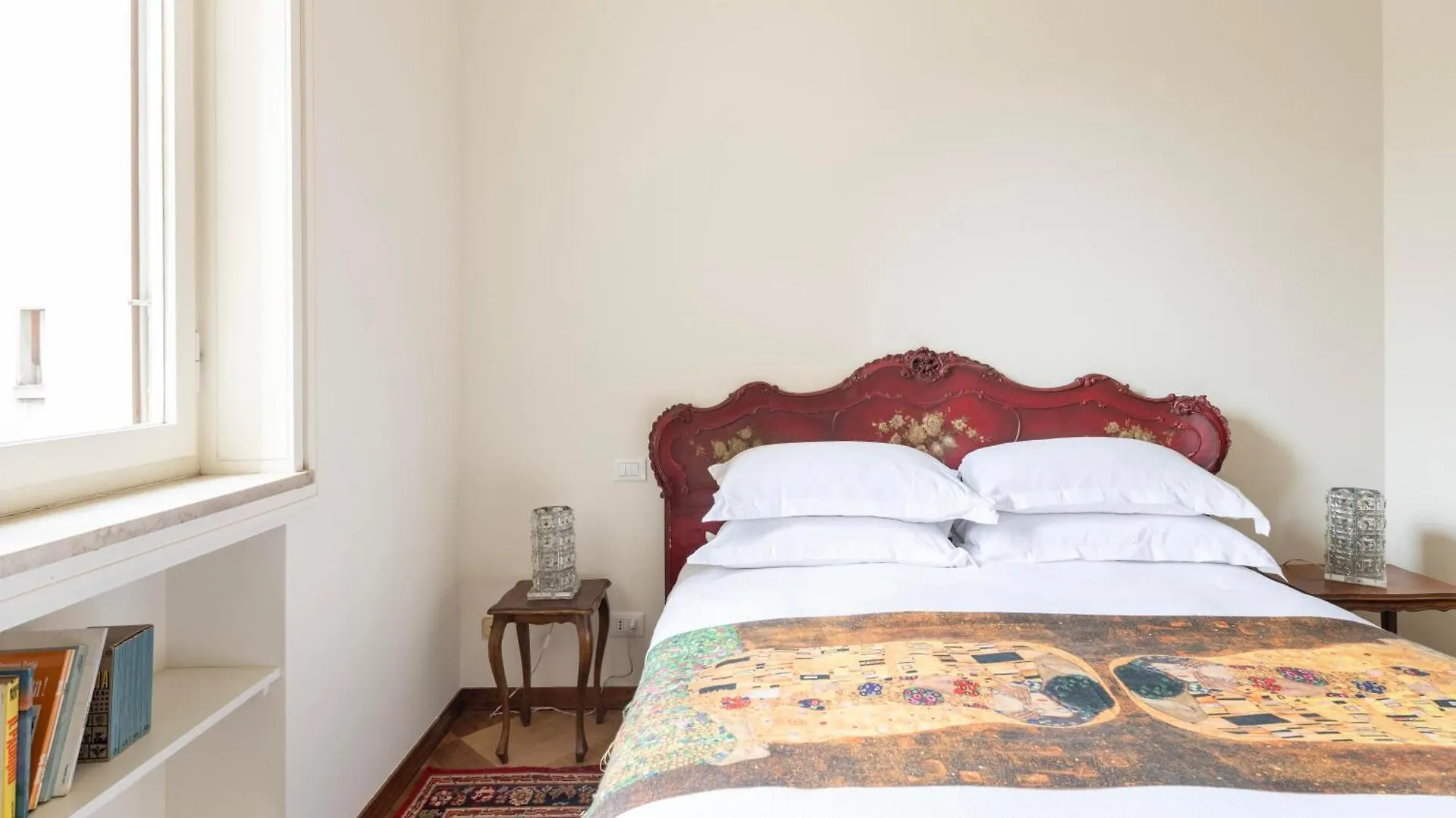 Milano Classy Heritage Home, City Center Apartment Milan